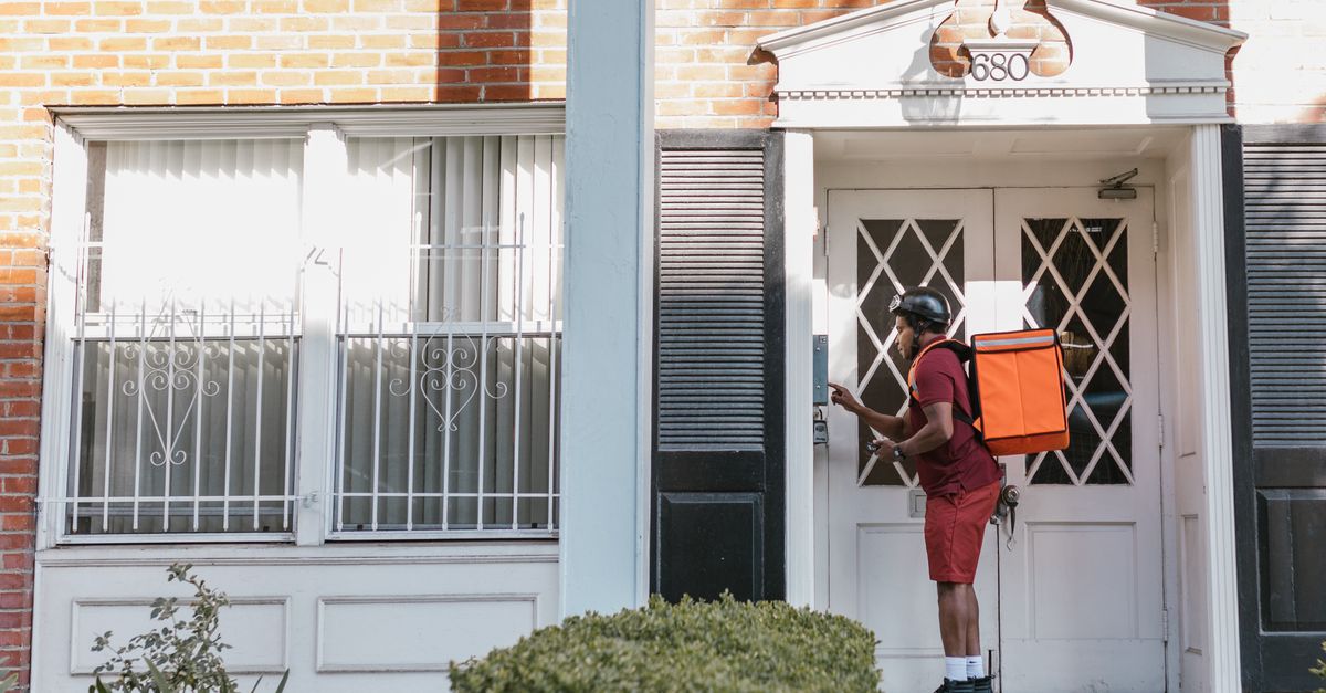 locksmith unlocking front door — Edison NJ Locksmith