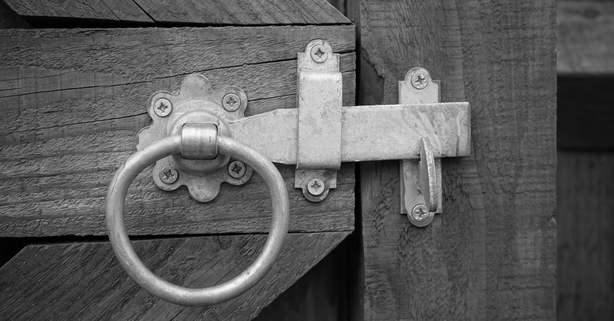 front door lock key — Edison NJ Locksmith