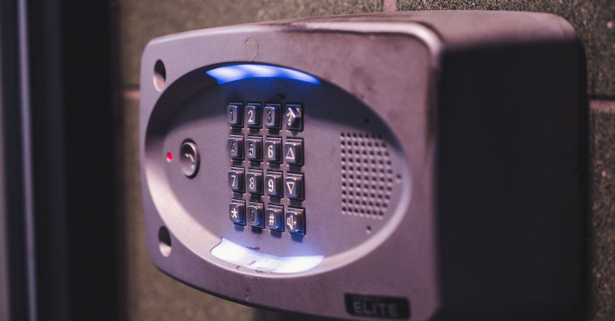 Commercial Lock Change & Emergency Locksmith Response in Edison — Edison NJ Locksmith